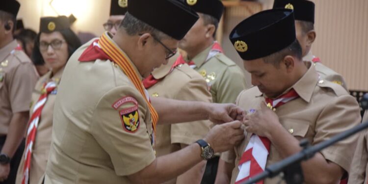 Kwarnas Kukuhkan Mabida, LPK, dan Pengurus Kwarda Riau Masa Bakti 2025–2030