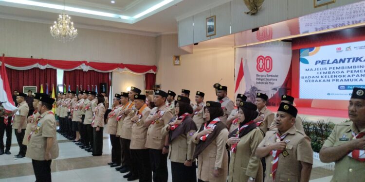 Kwarnas Kukuhkan Mabida, LPK, dan Pengurus Kwarda Riau Masa Bakti 2025–2030