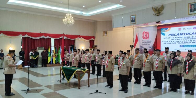 Kwarnas Kukuhkan Mabida, LPK, dan Pengurus Kwarda Riau Masa Bakti 2025–2030