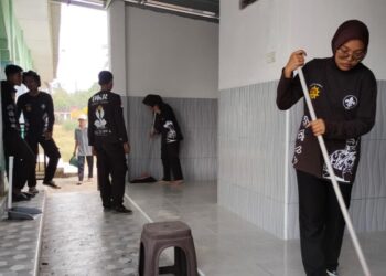 Inspirasi Ketaqwaan: Saka Tarunabumi Patimpeng Ajak Generasi Muda Peduli Kebersihan Tempat Ibadah