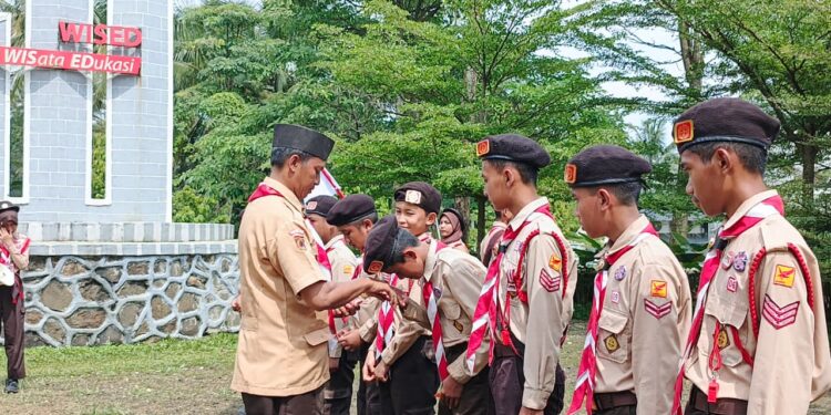 51 Pramuka Penggalang SMP Negeri 1 Bobotsari Ikuti Dianpinru