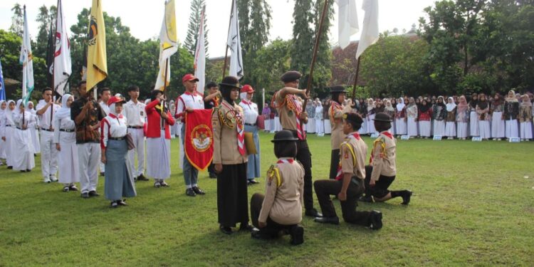 Wujud Estafet Kepemimpinan, SMA Negeri 1 Bukateja Gelar Sertijab Dewan Ambalan