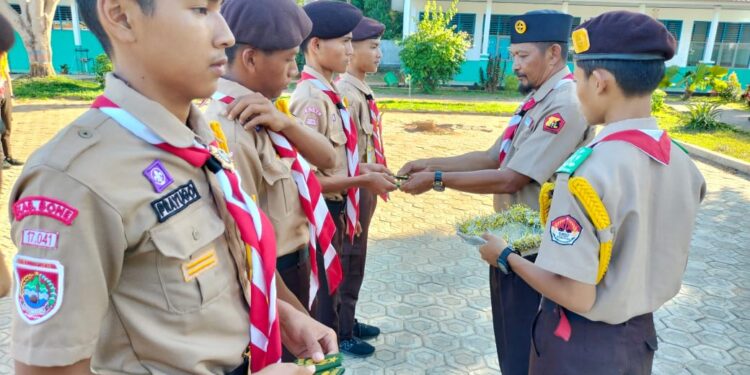 Jelang Musyam, 5 Anggota Pramuka SMAN 19 Bone Resmi Dilantik Menjadi Penegak Bantara