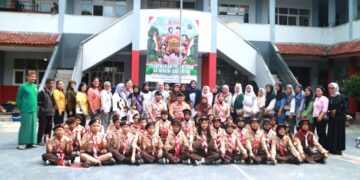 Prosesi Haru Saat Pelantikan TKU, Ketua Mabigus SD Negeri Cibeureum Apresiasi Peserta Didiknya