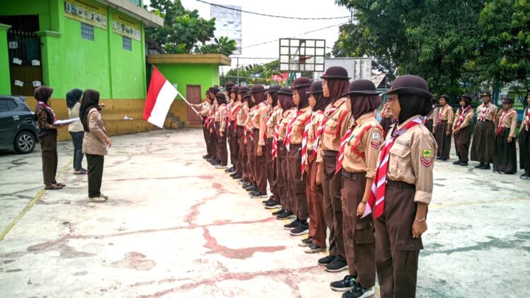 Tingkatkan Potensi Anggota, Pramuka SMP PGRI Suryakencana Adakan Perjusa dan Pelantikan