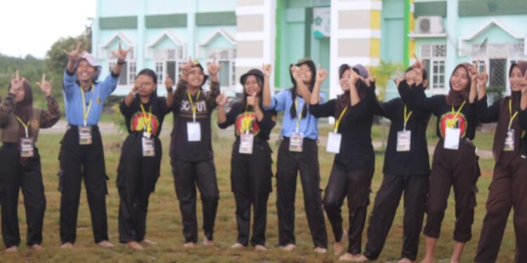 Tingkatkan Kompetensi Anggota, Pramuka MAN Barito Timur adakan Latgab