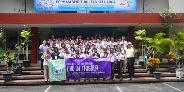 Menjelajahi ‘Indonesia Mini’, 41 Pramuka Salatiga Dalami Toleransi Lewat Young Peace Building Program