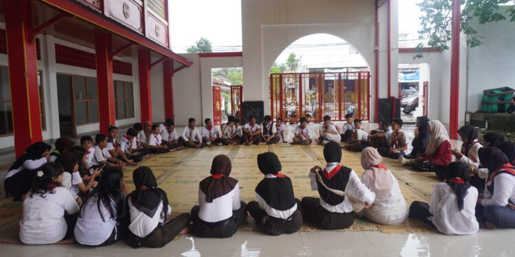 Menjelajahi ‘Indonesia Mini’, 41 Pramuka Salatiga Dalami Toleransi Lewat Young Peace Building Program