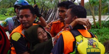 Brigade Rescue Pramuka (BARESKA) Kwarcab Padang Pariaman Gerak Cepat Bantu Warga Terdampak Banjir di Nagari Ulakan