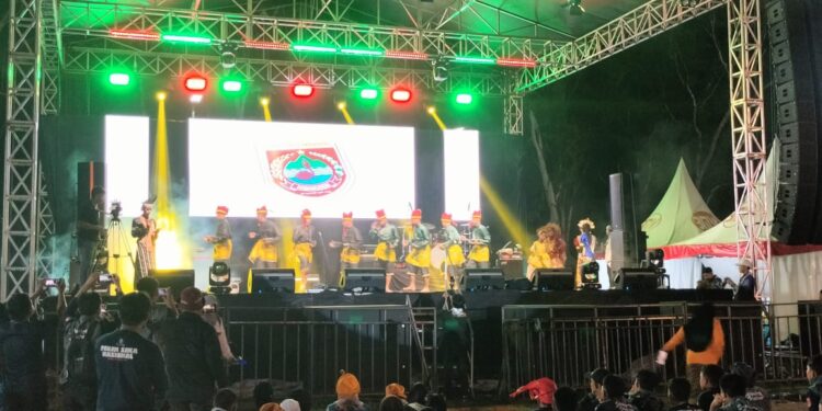 Memukau! Kontingen Sulsel Bawa Energi Budaya dalam Pentas Seni Peran Saka Nasional 2025