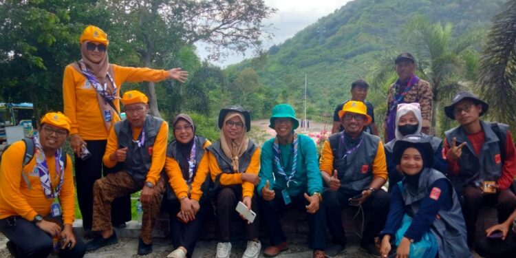 Memupuk Semangat Sejarah Bangsa: Bindamping Saka se-Indonesia Jelajahi Benteng Otanaha