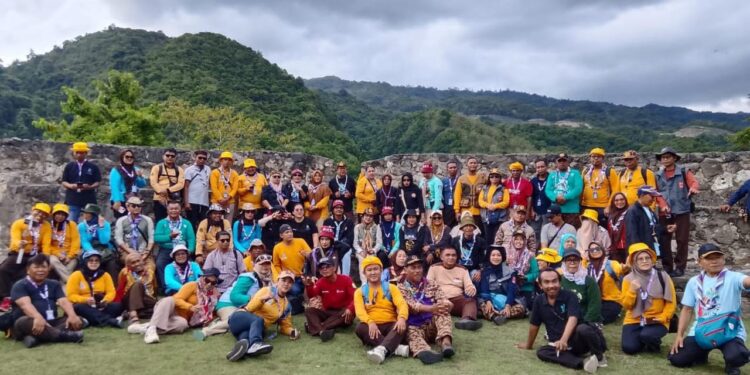 Memupuk Semangat Sejarah Bangsa: Bindamping Saka se-Indonesia Jelajahi Benteng Otanaha