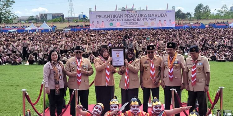 MURI Resmi Catat Pelantikan 13.149 Pramuka Garuda Banyumas Cinta Bangga Paham Rupiah Masuk Rekor Indonesia