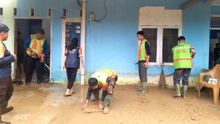 Gerak Cepat Pramuka Peduli: 13 Orang Satgas Pramuka Peduli Turun Bantu Warga