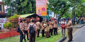 Pramuka MAN 2 Banda Aceh Bersama Pramuka Peduli Kwarda Aceh Galang Dana untuk Korban Banjir Aceh