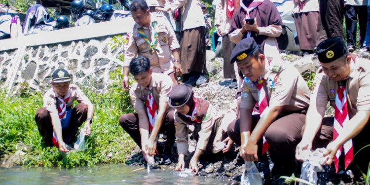 Saka Kalpataru Kebumen Tanam Puluhan Pohon Beringin di Pertikalpataru III Tahun 2025