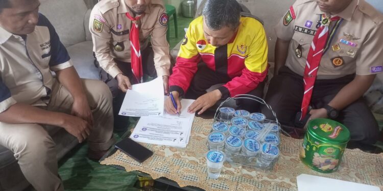 Kwarcab Kota Pekanbaru Salurkan Donasi Bumbung Kemanusiaan untuk Korban Galodo Agam, Sumbar