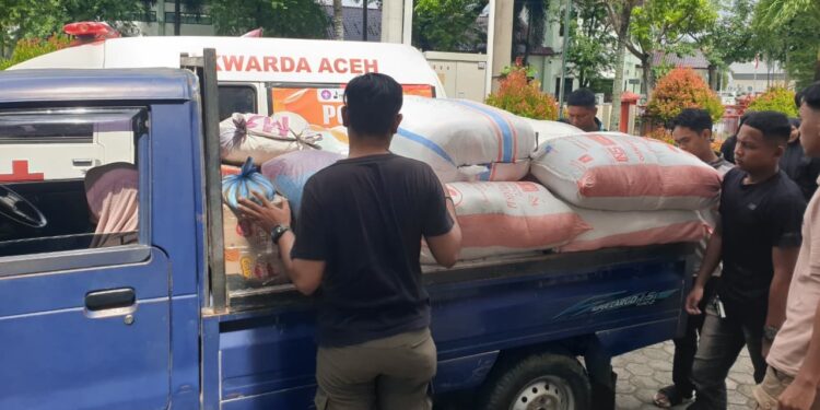 Pramuka SMP Negeri 1 Jaya, Lamno Aceh Jaya Salurkan Bantuan untuk Korban Banjir dan Tanah Longsor Aceh Melalui Pramuka Peduli Kwartir Daerah Aceh