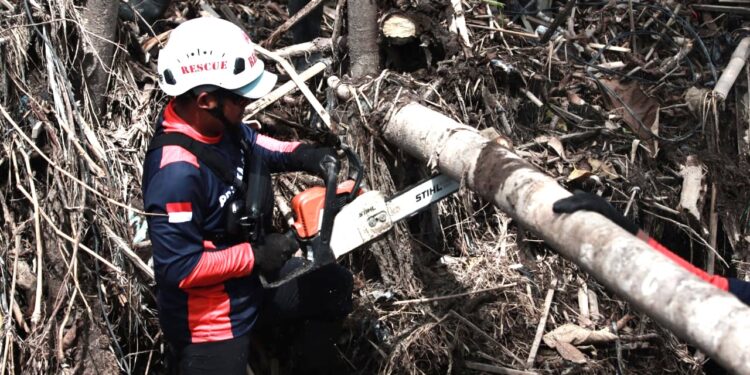 Kwarda Pramuka Jatim Bantu Pulihkan Semeru, Terjunkan 120 Relawan Gelar Karya Bakti