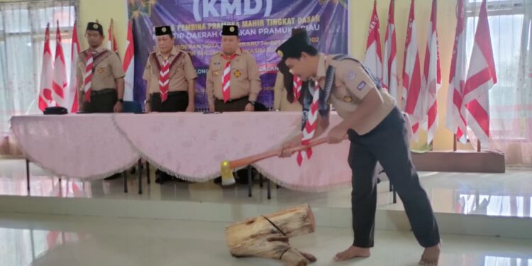 Ketua Kwarda Riau Resmi Tutup KMD UIN Suska Riau, 160 Peserta Lulus dengan Baik