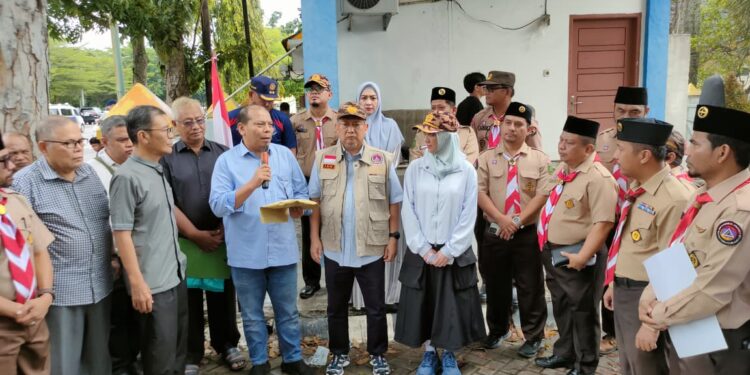 Ketua Kwarcab Kota Pekanbaru Lepas Bantuan Kemanusiaan untuk Korban Banjir di Agam Sumbar