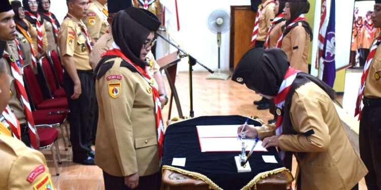 Wabup Lintarti Kukuhkan 758 Pembina dan Pelatih Pramuka Kwarcab Banyumas