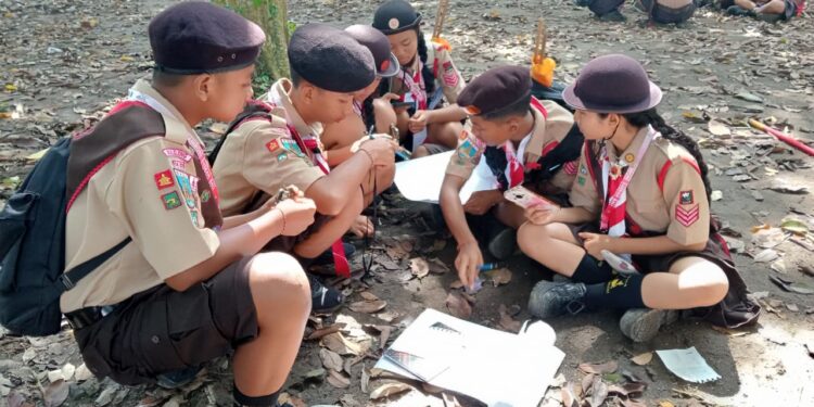Zona Scouting Skill Gairahkan Jambore Daerah Bali 2025: Peserta Pramuka Penggalang Antusias Ikuti Pelatihan Peta Kompas, Sketsa Panorama hingga Kesakaan di Margarana