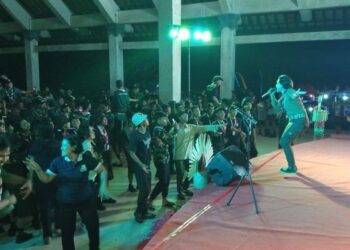 Penyanyi Pop Bali Dewi Pradewi Guncang Panggung Jambore Daerah 2025: Lantunkan ‘Dewi Tresna’ Sebarkan Pesan Kesetiaan di Hadapan Ratusan Pramuka Penggalang
