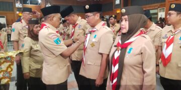 Sejarah Baru Pramuka Surabaya, 26 Kwaran dan 12 Saka Dilantik Serentak di Balai Kota