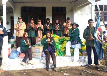 Penyaluran Bantuan Kemanusiaan Satuan Karya Pramuka Wira Kartika Sanggar “Bujang Salim* Kwartir Ranting Dewantara