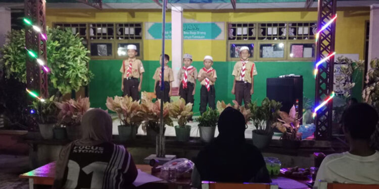 Malam Pentas Seni Meriahkan Kegiatan Persami Gudep 04.059–04.060 MI Arrahman Pajekko