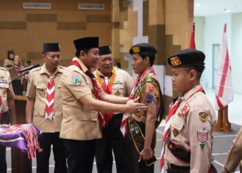 Bupati Sidoarjo Kukuhkan Ratusan Pramuka Garuda: Apresiasi untuk Ketekunan dan Kedisiplinan yang Melahirkan Komitmen Nilai Kepramukaan