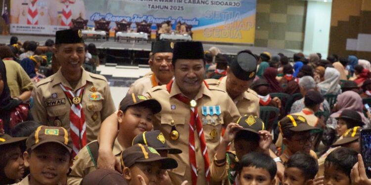 Bupati Sidoarjo Kukuhkan Ratusan Pramuka Garuda: Apresiasi untuk Ketekunan dan Kedisiplinan yang Melahirkan Komitmen Nilai Kepramukaan
