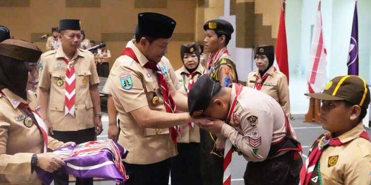 Bupati Sidoarjo Kukuhkan Ratusan Pramuka Garuda: Apresiasi untuk Ketekunan dan Kedisiplinan yang Melahirkan Komitmen Nilai Kepramukaan