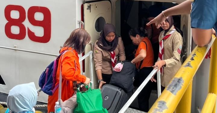 Pramuka Peduli Kwartir Cabang Kota Banda Aceh Amankan Pelabuhan Ulee Lheue dalam Karya Bakti Nataru 2025