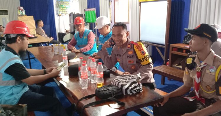 PLN Sukoharjo Pastikan Keandalan Listrik dengan Kunjungi Pos Pam Terpadu Simpang Lima
