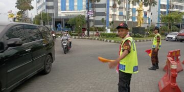 Saka Bhayangkara Bantu Pengaturan Lalu Lintas di Pos Pam Terpadu Pandawa Solo Baru