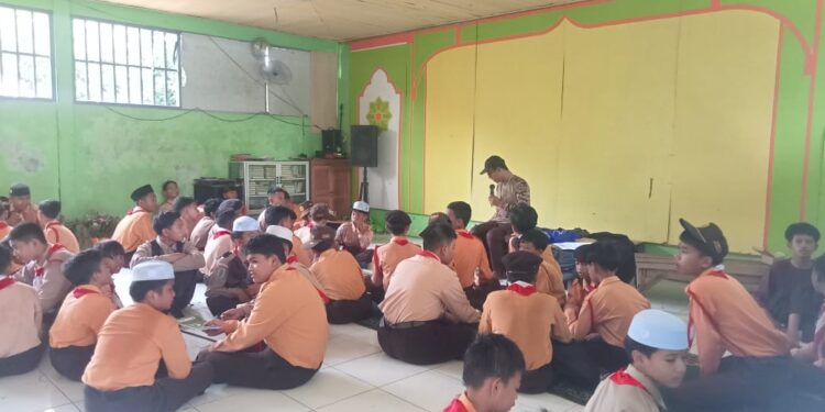 Semangat dan Kebersamaan Gerakan Pramuka Pangkalan MTsN 6 Tabalong Mengawali Latihan Rutin Kepramukaan Mingguan di Semester Genap