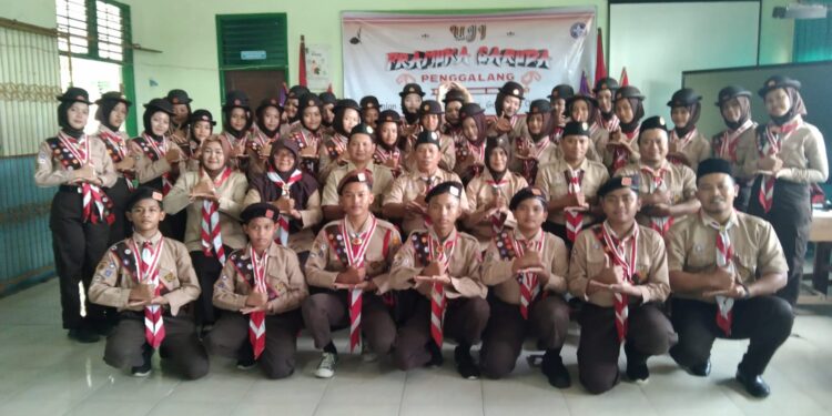 33 Pramuka Penggalang SMP N 2 Gabus Dikukuhkan sebagai Pramuka Garuda