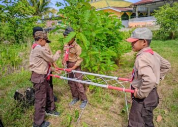 Gudep 04.059–04.060 MI Arrahman Pajekko Gelar Latihan Pramuka, Fokus Materi Simpul Jangkar untuk Dasar Membuat Usungan