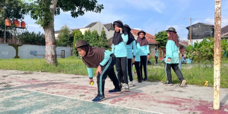 Perjusa MI Diponegoro 1 Purwokerto Lor Latih Kemandirian Pasukan Penggalang