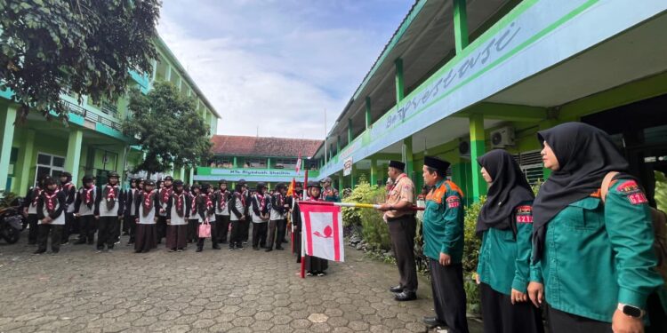 Jelajah Pasgalati MTs Riyadush Sholihin Bentuk Karakter Tangguh dan Kompak