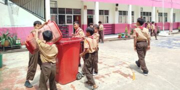 Sambut HPSN, Pramuka SD N Situsari 01 Gotong Royong Bersihkan Lingkungan