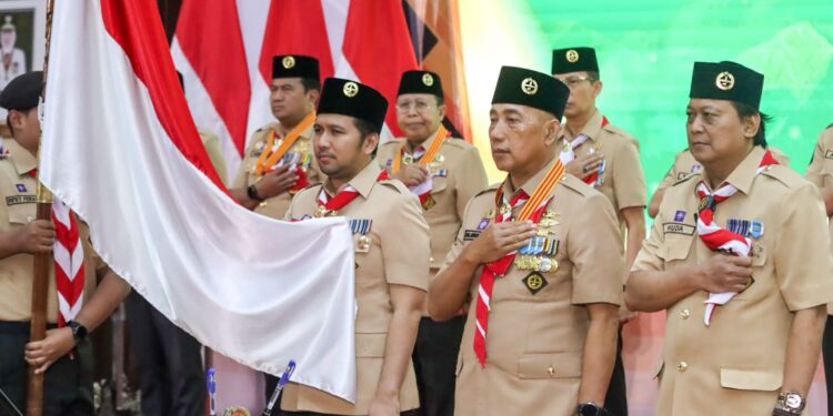 Ketua Kwarnas Lantik Pengurus Mabida, Kwarda, dan LPK Gerakan Pramuka Jawa Timur Masa Bakti 2025–2030 di Grahadi