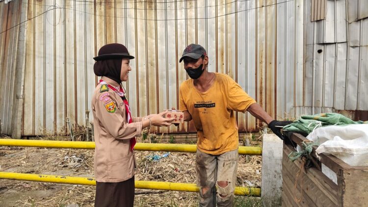 Rantang Pramuka, Sarana Pramuka SMAN 1 Cileungsi Berbagi Kepada Sesama