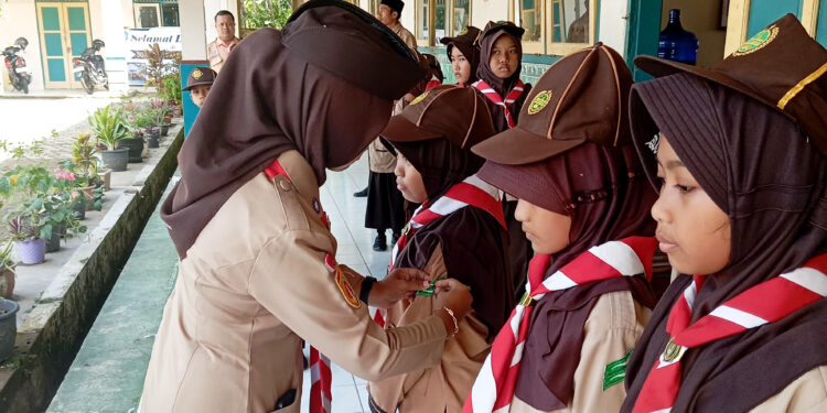 Semangat Jelang Ramadan, SDN 3 Karangmangu Lantik 6 Siaga Bantu dalam Latihan Rutin Pramuka