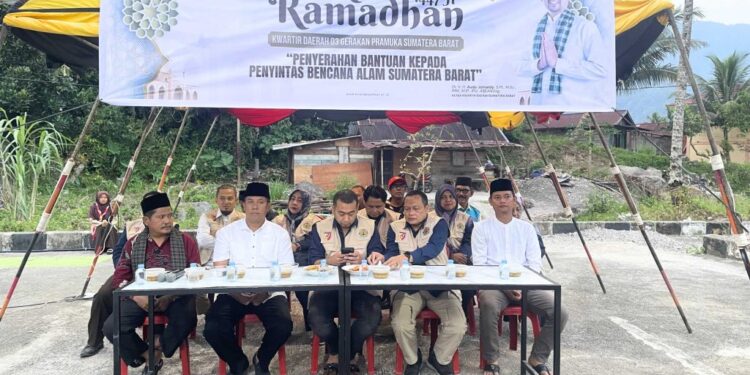 Kakak Audy Joinaldy Ngabuburit Dan Buka Puasa Bersama Penyintas Bencana Di Huntara Linggai