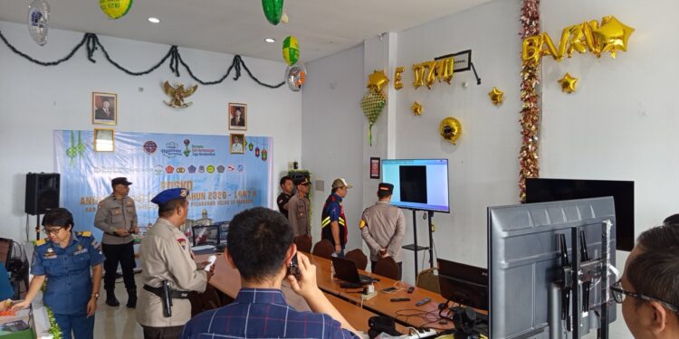 Kapolres Manado Kunjungi Posko Pelayanan Idulfitri 2026, Beri Semangat Anggota Saka SAR