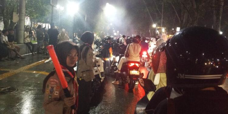 Satgas Pramuka Peduli HST Bantu Amankan Lalu Lintas Pawai Takbir Keliling Idul Fitri 1447 H