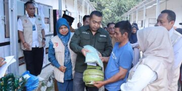 Kwarda Sumbar Salurkan Bantuan Bagi Penyintas Bencana di Huntara Sumpur dan Malalo Pada Bulan Ramadhan